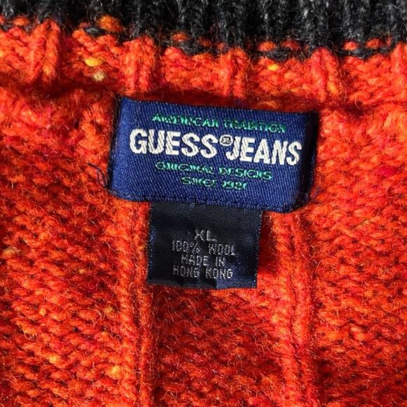 GUESS 100% Wool Black Trim V-Neck Pullover Sweater in‎ Red-Size XL - Picture 5 of 5